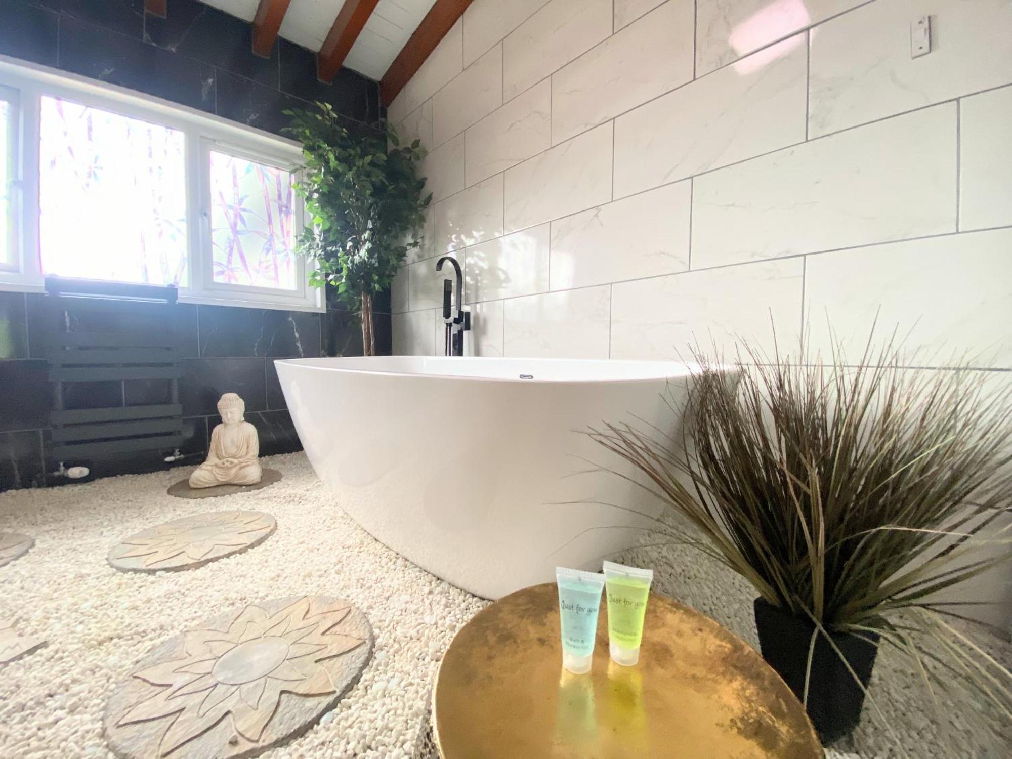 Kaoglen Zen-Feature Bath-Dunkeld-Route 500 Villa Balnald Eksteriør billede