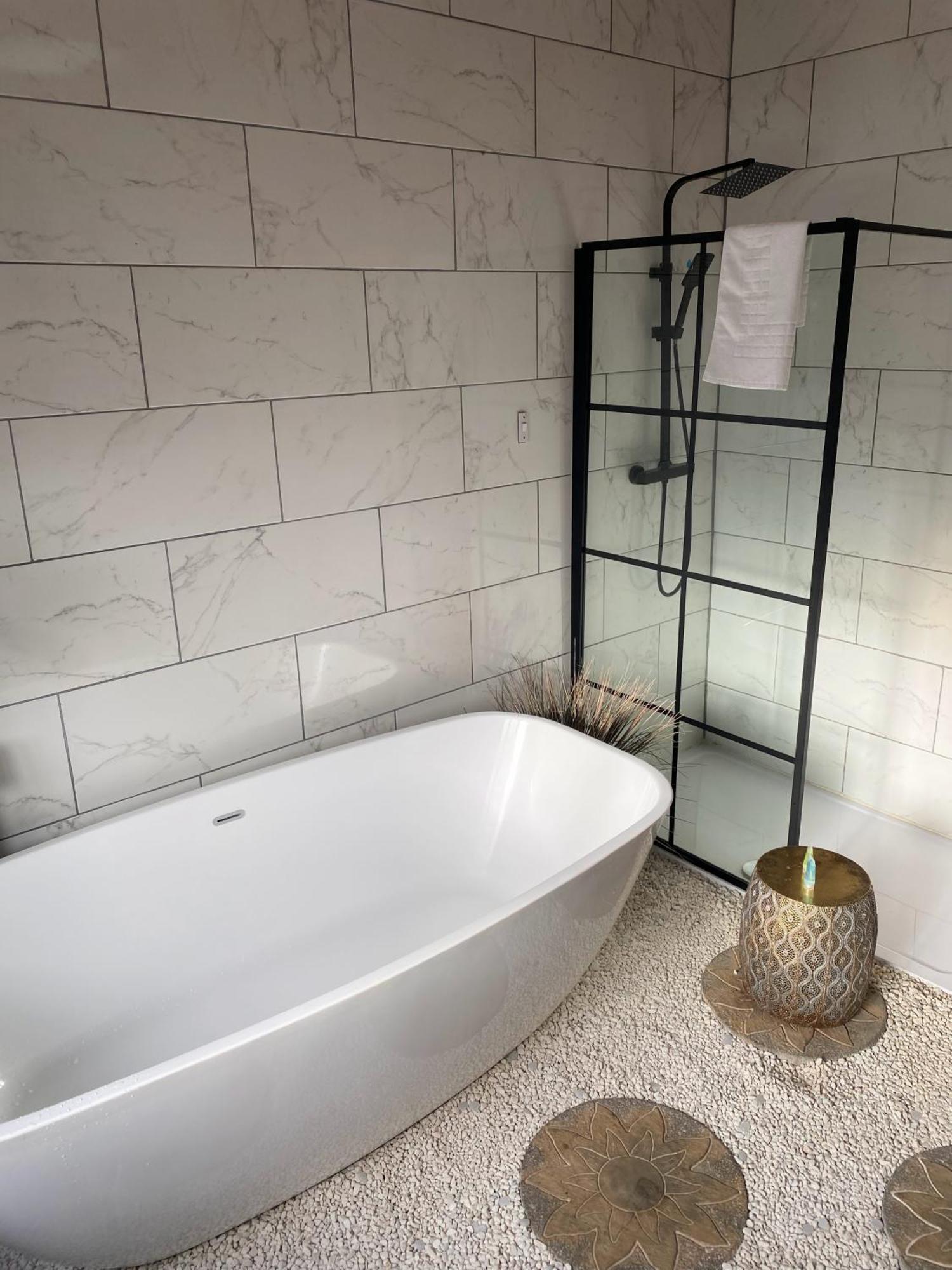 Kaoglen Zen-Feature Bath-Dunkeld-Route 500 Villa Balnald Eksteriør billede